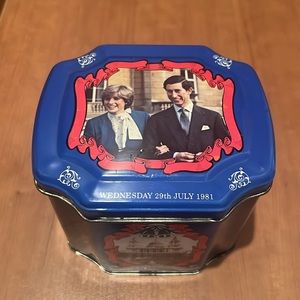 English Tea Tin-Commemoration of Prince Charles & Lady Diana Marriage